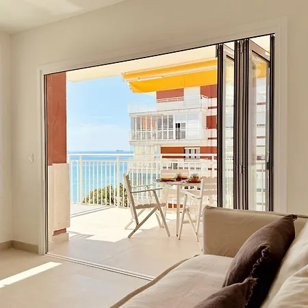 Casa Aura - Beachfront Apartment *