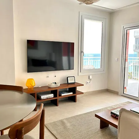 Casa Aura - Beachfront Apartment *